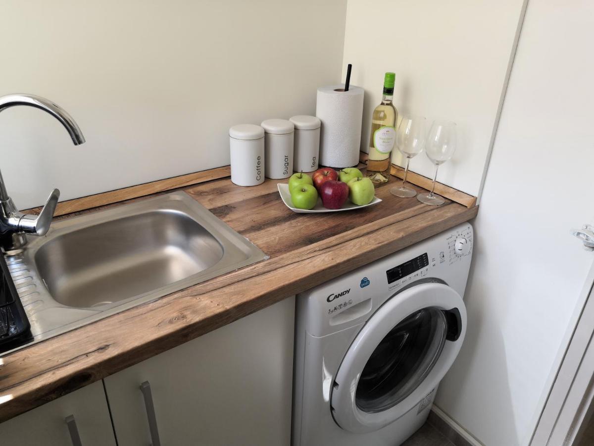 Belvarosi Lux Apartman Вашарошномийнь Екстер'єр фото