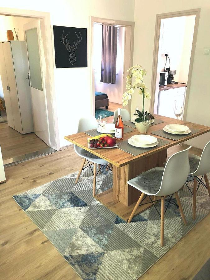 Belvarosi Lux Apartman Вашарошномийнь Екстер'єр фото