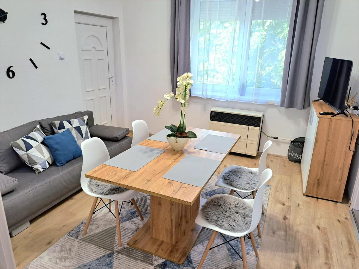 Belvarosi Lux Apartman Вашарошномийнь Екстер'єр фото