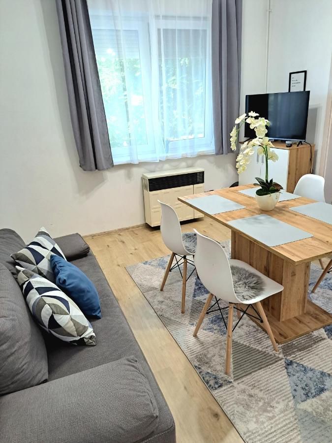 Belvarosi Lux Apartman Вашарошномийнь Екстер'єр фото