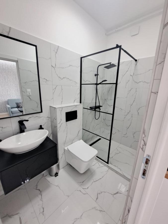 Belvarosi Lux Apartman Вашарошномийнь Екстер'єр фото