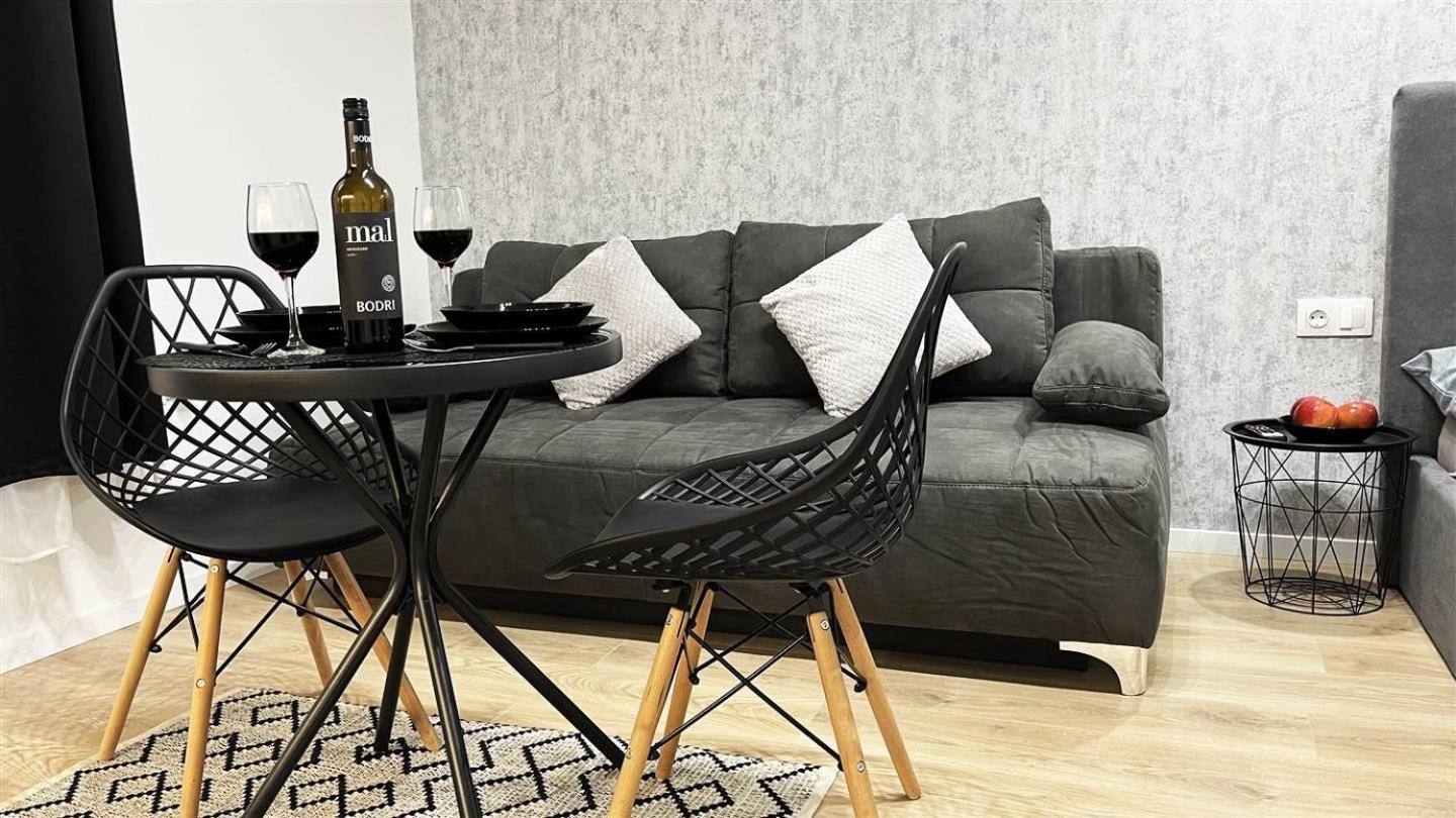 Belvarosi Lux Apartman Вашарошномийнь Екстер'єр фото